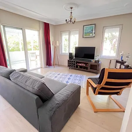 In Peaceful Duplex-lara1